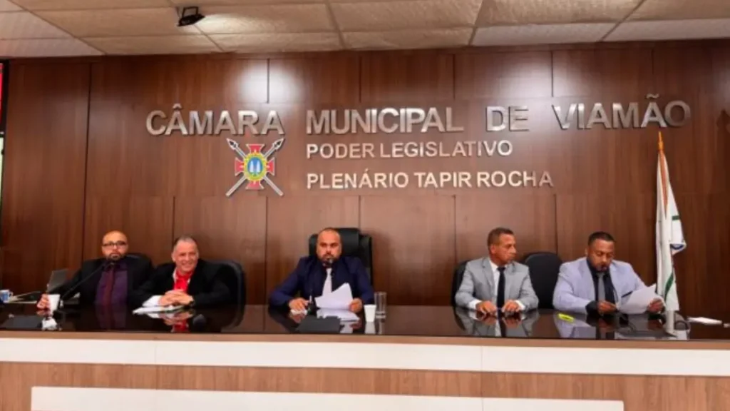 Mesa Diretora da Câmara Municipal de Viamão 2025 (Foto: Reprodução/CMV)