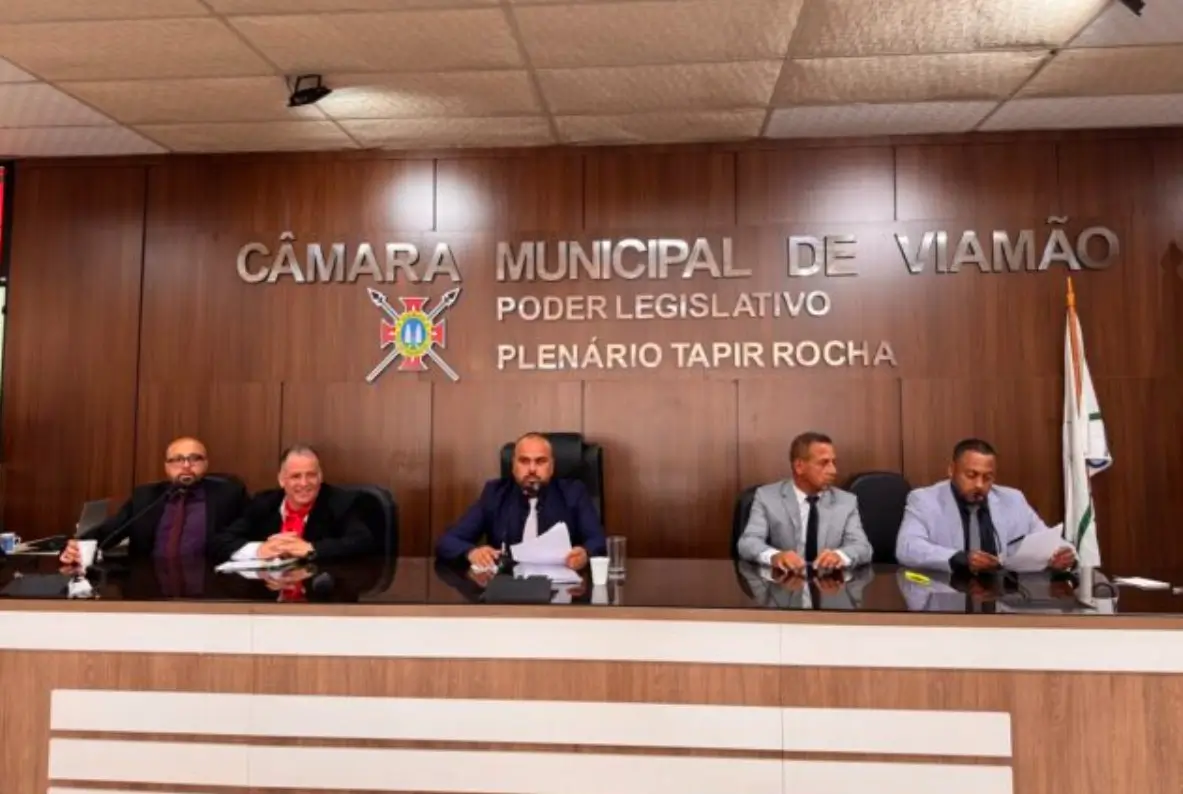 Mesa Diretora da Câmara Municipal de Viamão 2025 (Foto: Reprodução/CMV)